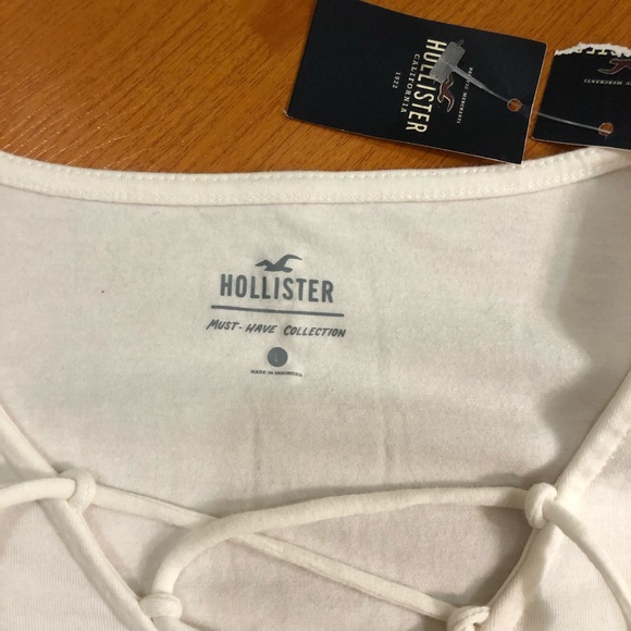 Hollister long sleeve - Picture 2 of 2